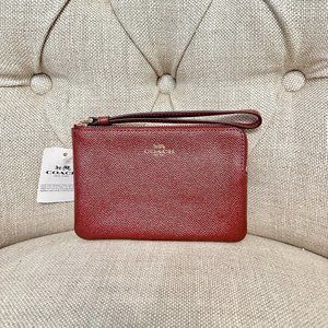 NWT COACH F21070 Crossgrain Leather Small Corner Zip Wristlet Metallic Cherry